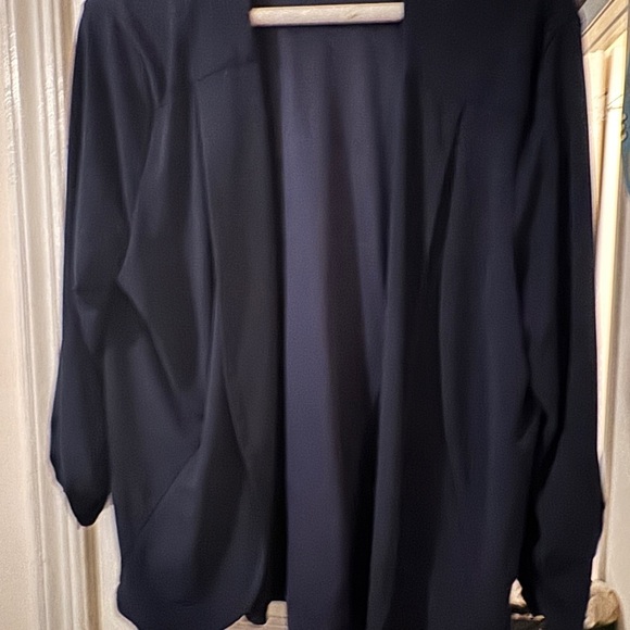 Roz & Ali Women's Navy Blazer - Picture 1 of 1